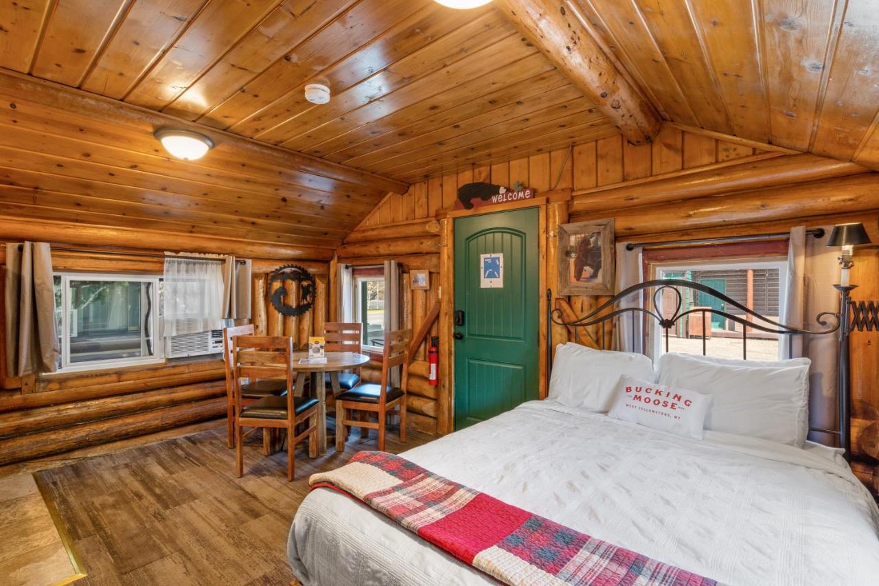 The Bucking Moose Hotell West Yellowstone Exteriör bild