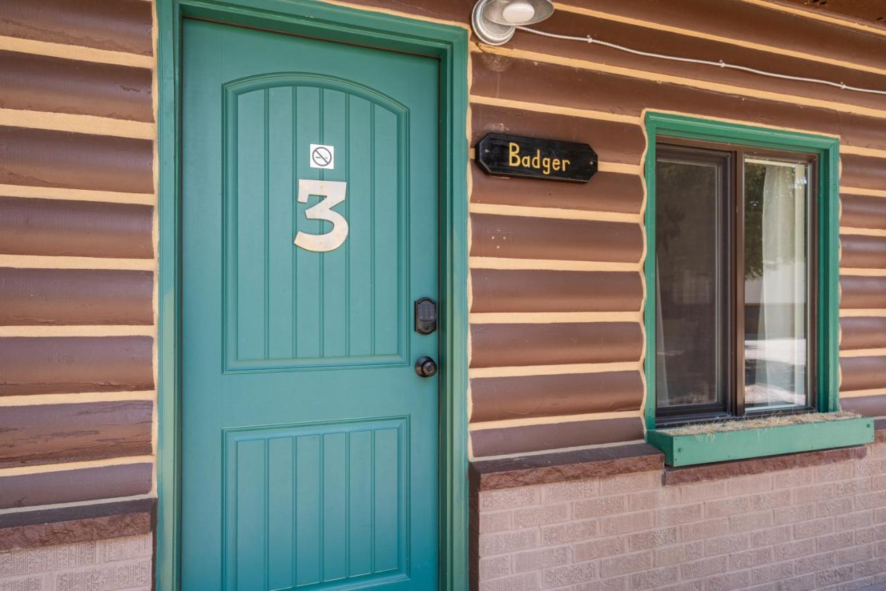 The Bucking Moose Hotell West Yellowstone Exteriör bild