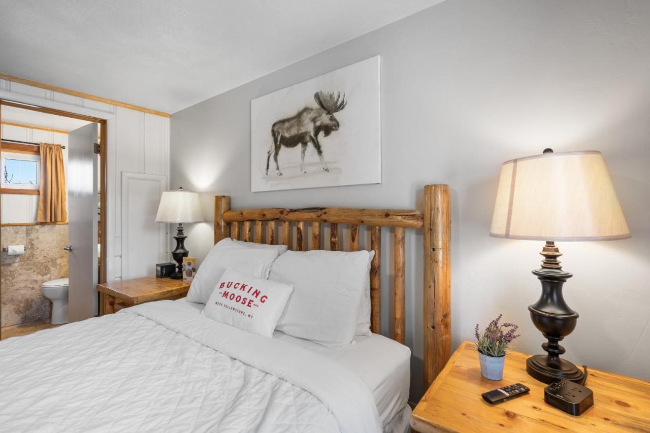 The Bucking Moose Hotell West Yellowstone Exteriör bild