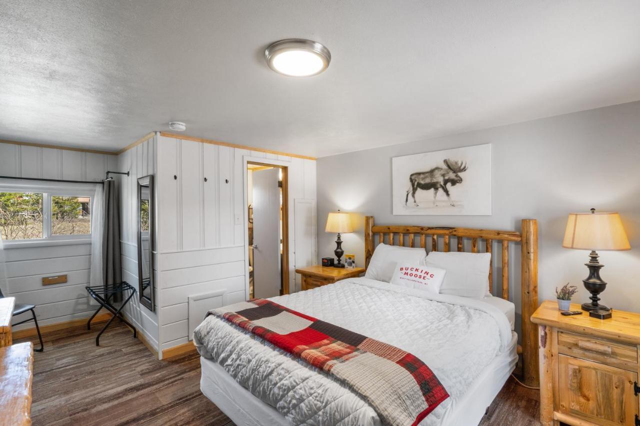 The Bucking Moose Hotell West Yellowstone Exteriör bild