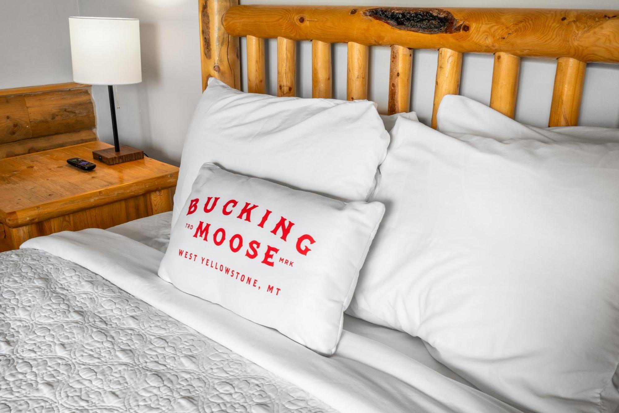 The Bucking Moose Hotell West Yellowstone Exteriör bild