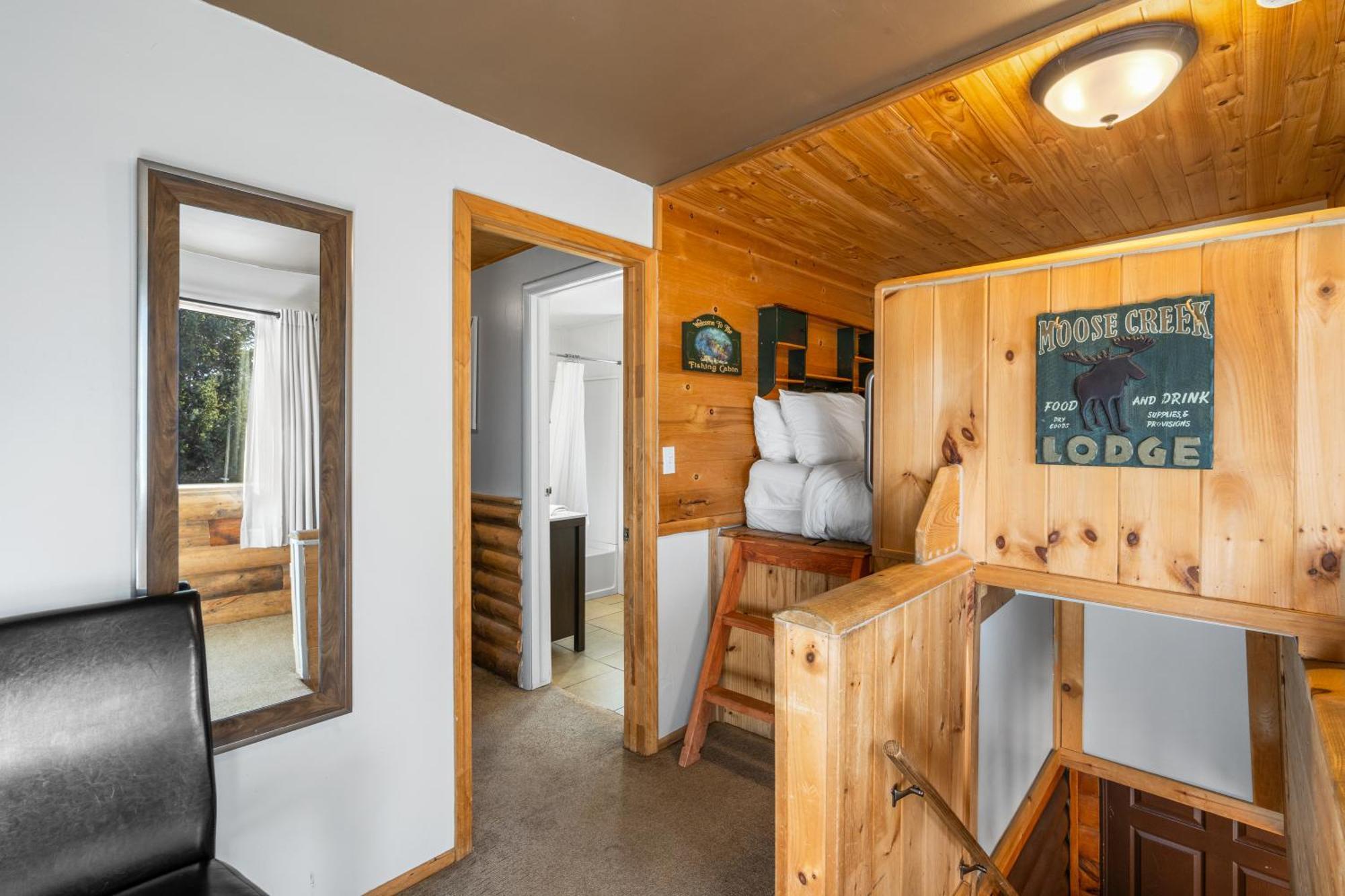 The Bucking Moose Hotell West Yellowstone Exteriör bild
