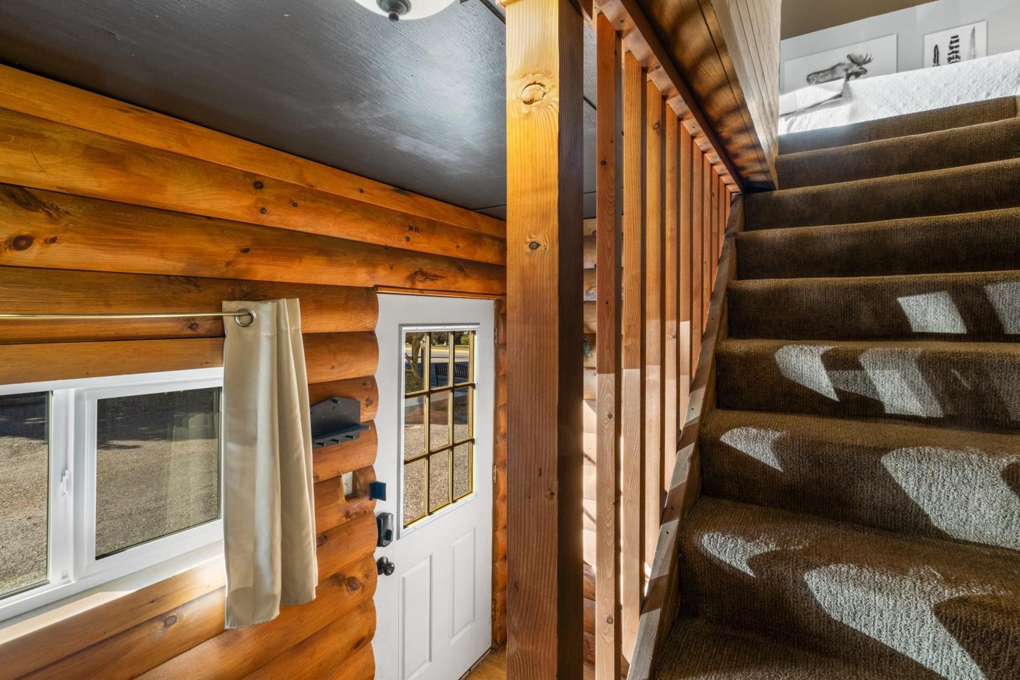 The Bucking Moose Hotell West Yellowstone Exteriör bild