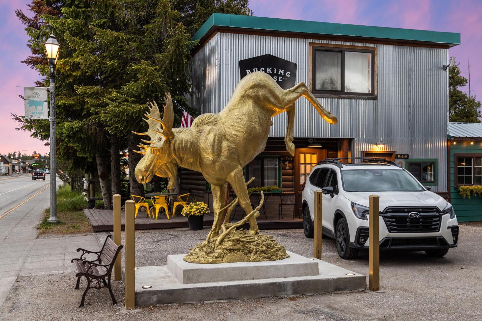 The Bucking Moose Hotell West Yellowstone Exteriör bild