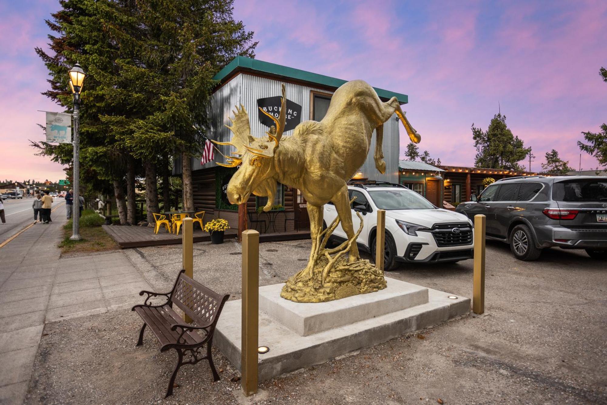 The Bucking Moose Hotell West Yellowstone Exteriör bild