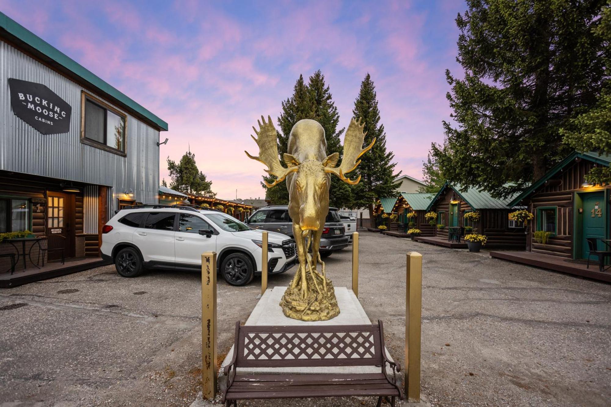 The Bucking Moose Hotell West Yellowstone Exteriör bild