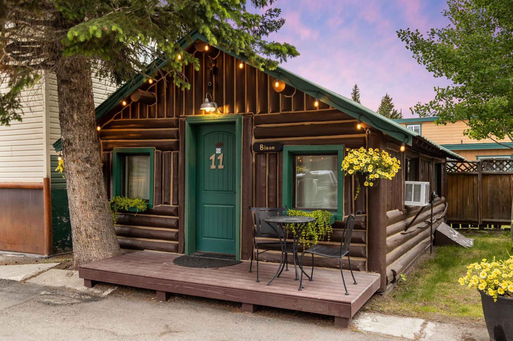 The Bucking Moose Hotell West Yellowstone Exteriör bild